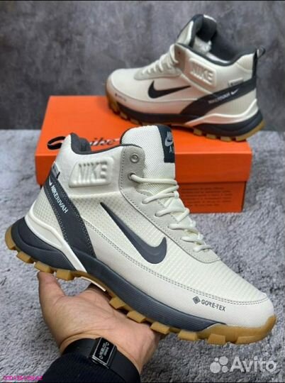 Кроссовки Nike Goretex зимние водооталкивающие