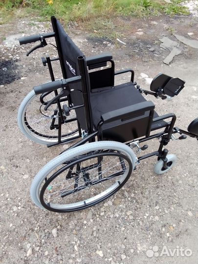 Инвалидная коляска