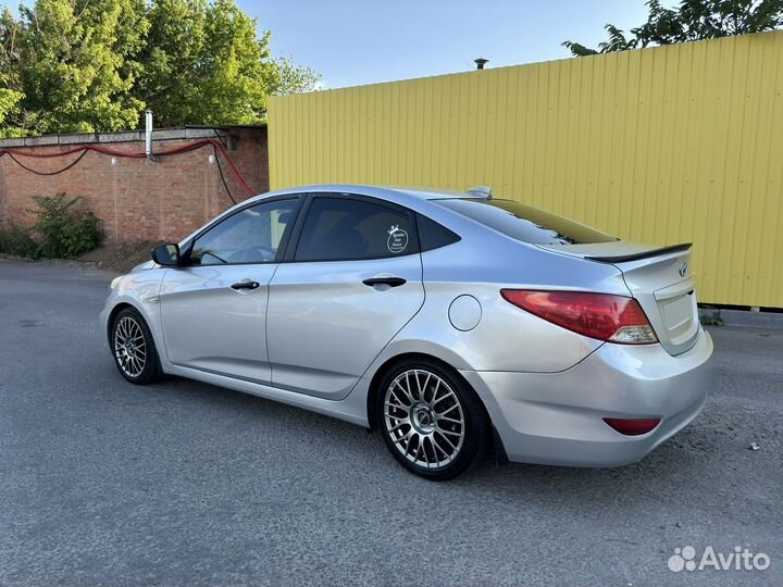 Hyundai Solaris 1.6 AT, 2013, 199 000 км