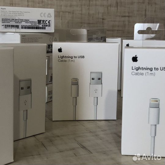 Lightning to USB / to USB-C кабель зарядки iPhone