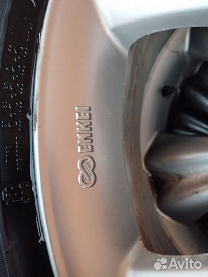 Nokian Tyres Hakkapeliitta R2 265/50 R20 111R