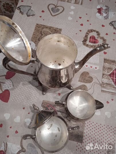 Кофейник, молочник, сахарница