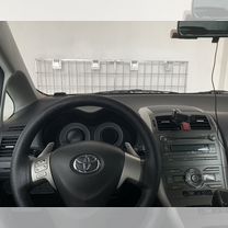 Toyota Auris 1.6 AMT, 2008, 162 000 км, с пробегом, цена 700 000 руб.