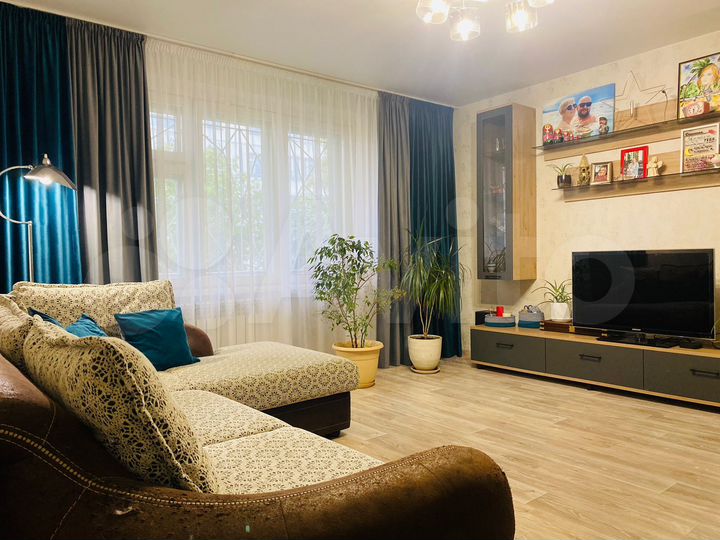 3-к. квартира, 66,4 м², 2/10 эт.