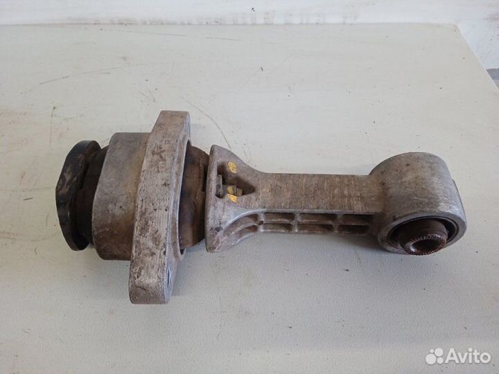 Опора двигателя задняя Kia Rio 3 2011-2017