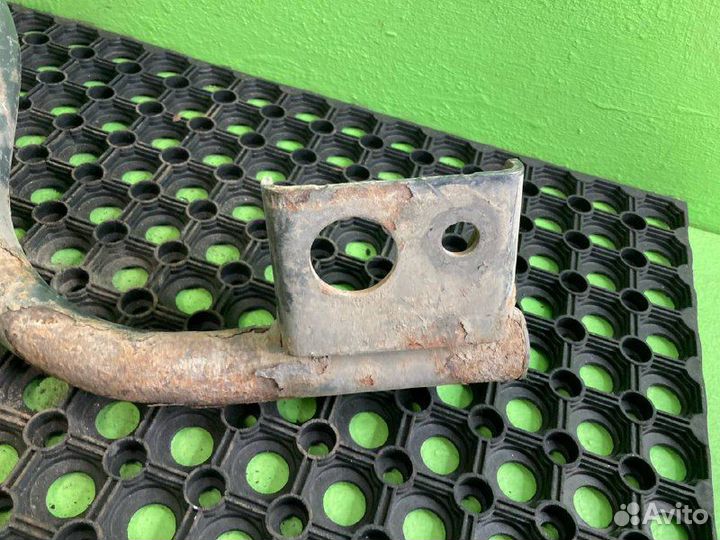 Кронштейн крепления крыла mercedes-benz actros MP II