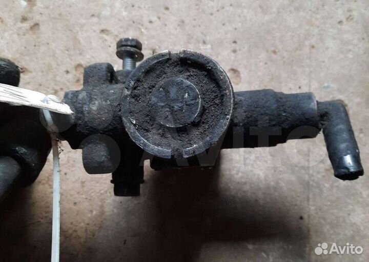 Регулятор давления в топливной рампе Renault