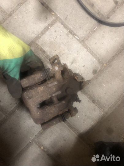 Honda civic 5d суппорт залний правый