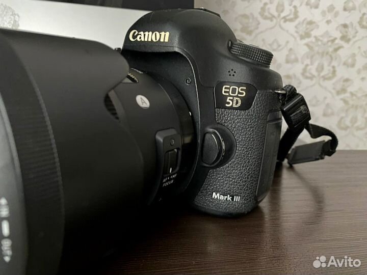Зеркальный фотоаппарат canon 5D mark III