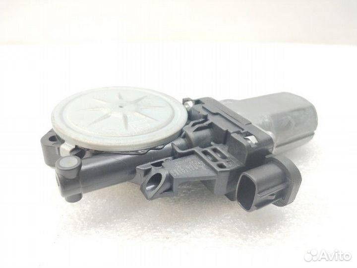 Моторчик стеклоподъемника передний левый