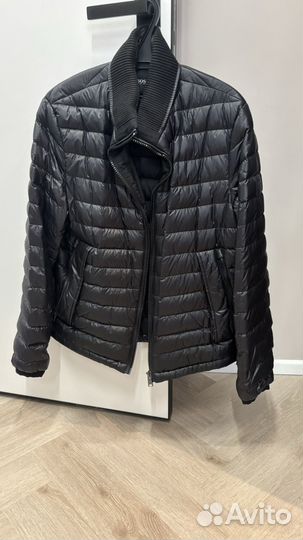 Легкий пуховик Hugo Boss