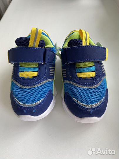 Кроссовки 22 размер
