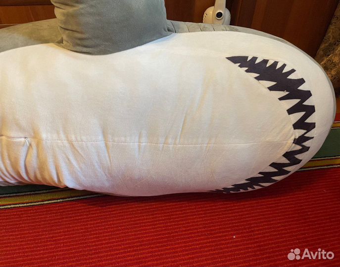 Плюшевая акула 200 см