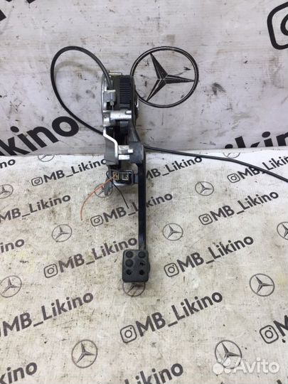 Педаль стояночного тормоза Mercedes Ml W164