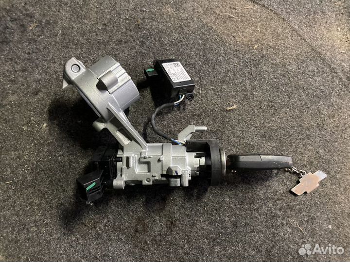 Замок зажигания Шевроле Круз J300