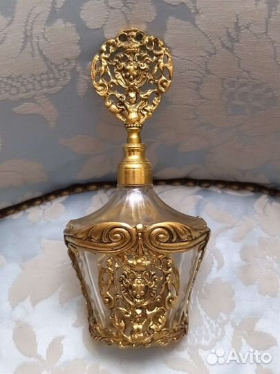 Флакон для духов старинный с путти
