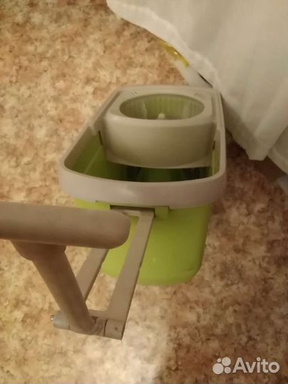 Ведро для вращающийся швабры с отжимом