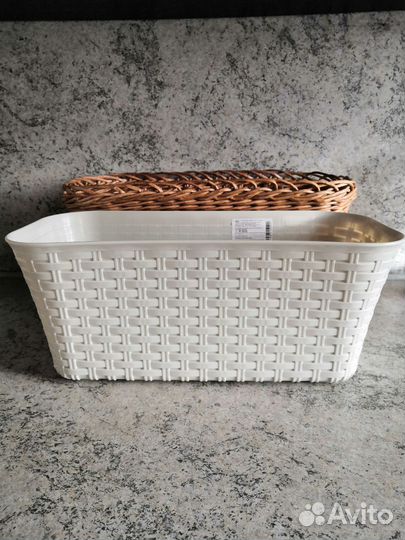 Кашпо для цветов плетеное