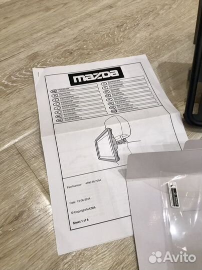 Держатель Mazda для iPad