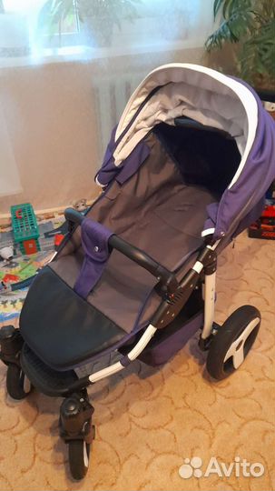 Прогулочная коляска