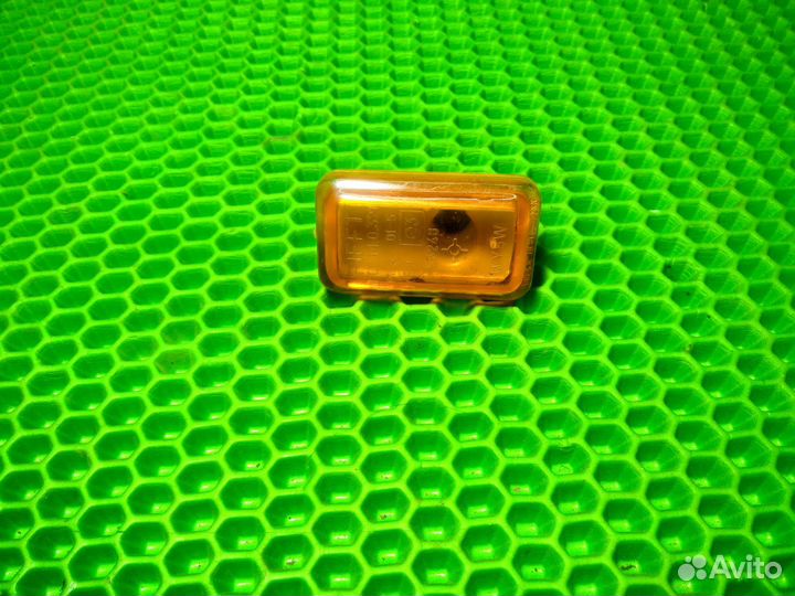 Повторитель поворота Audi 80 b3