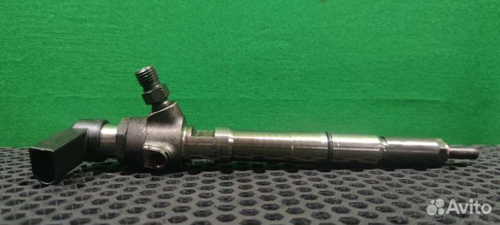 Форсунка Volkswagen Golf 6 2010