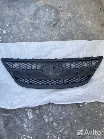 Решетка радиатора LADA largus