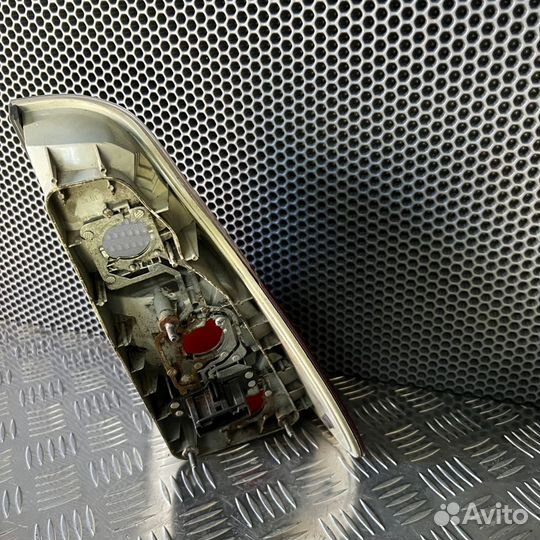 Фонарь задний наружный левый BMW X5