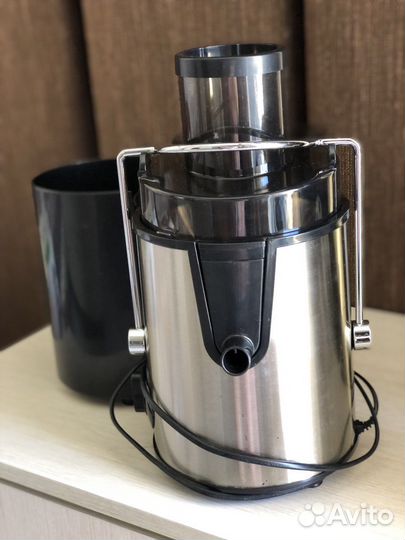 Соковыжималка,новая
