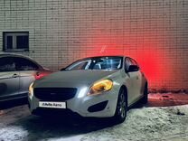 Volvo V60 1.6 AT, 2011, 150 500 км, с пробегом, цена 1 200 000 руб.