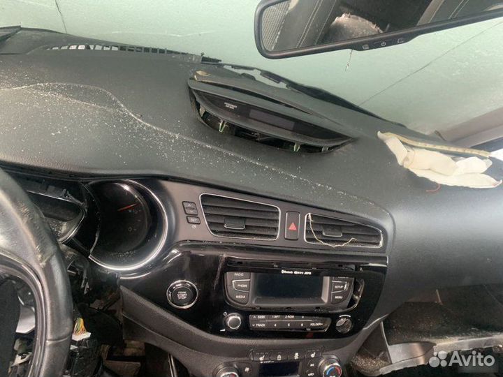 Штатная магнитола Kia Ceed 2