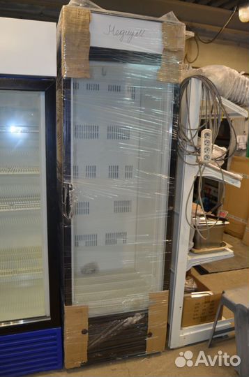 Холодильный шкаф