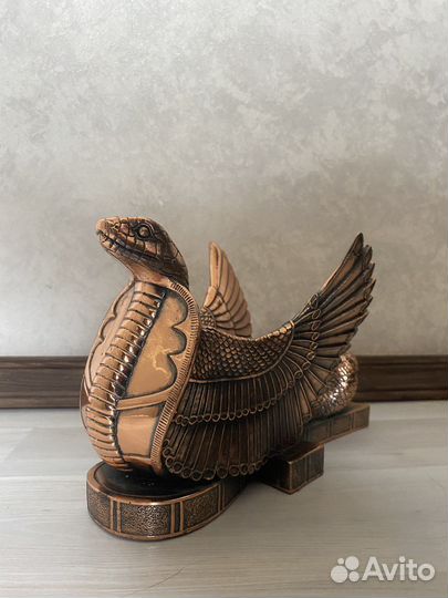 Кобра, подставка для бутылок