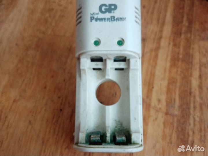 Зарядное устройство. Для аккам батареек