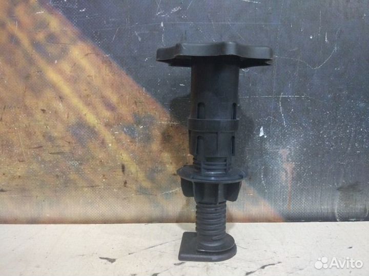 Крепление запасного колеса Audi A4 Avant B6 ALT