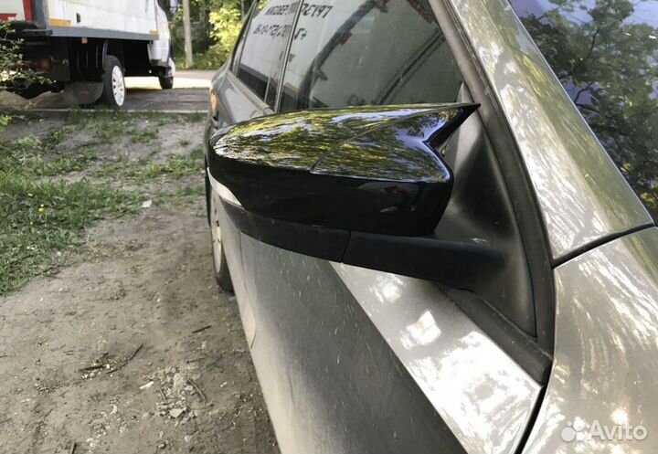 Накладка на зеркала Шкода Рапид