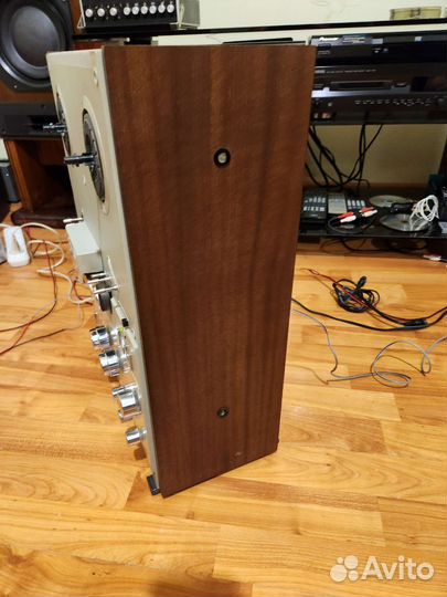 Катушечный магнитофон Союз-110 под пломбами