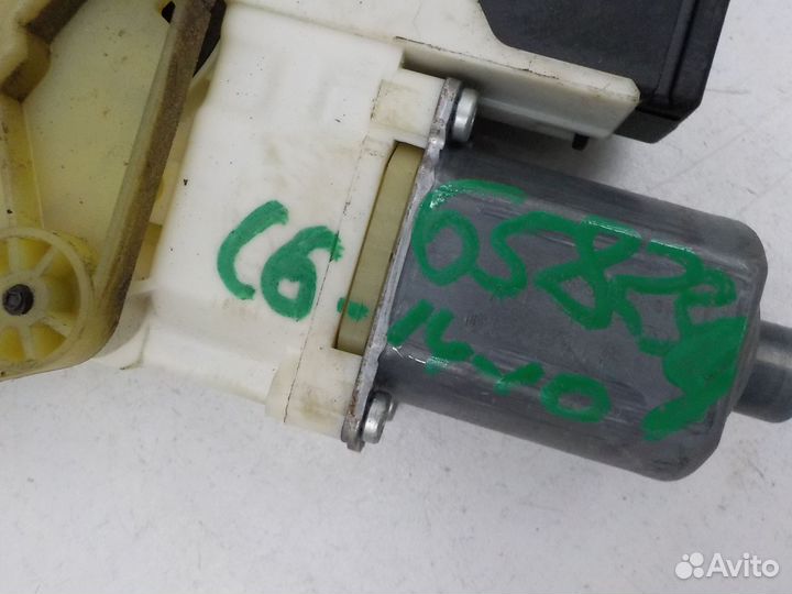 Стеклоподъемник Renault Fluence 2012-2016