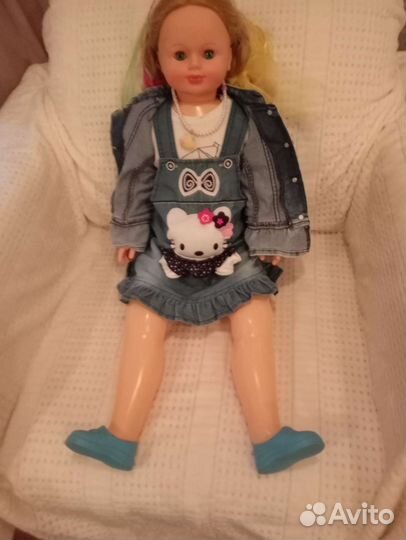 Кукла в отличном состоянии.Рост 80 см