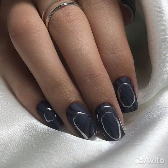 Маникюр, педикюр, наращивание ногтей