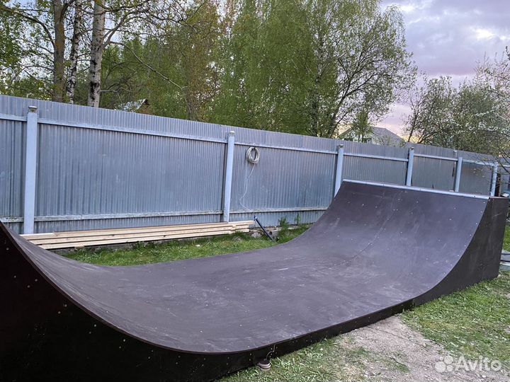 Рампа для скейтбординга и самоката