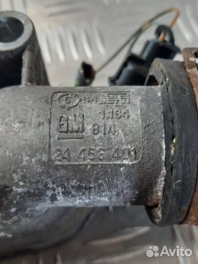 Корпус термостата Opel Astra H 1.8 Z18XE 2005