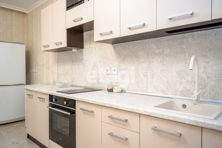 3-к. квартира, 110 м², 4/19 эт.