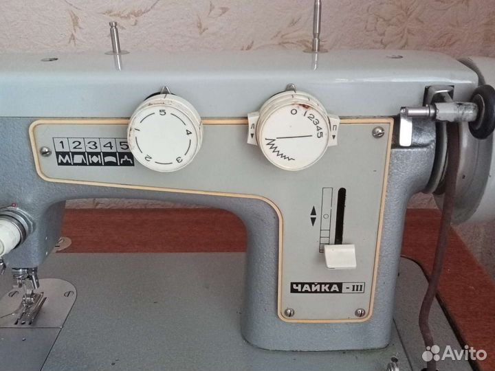 Швейная машина Чайка