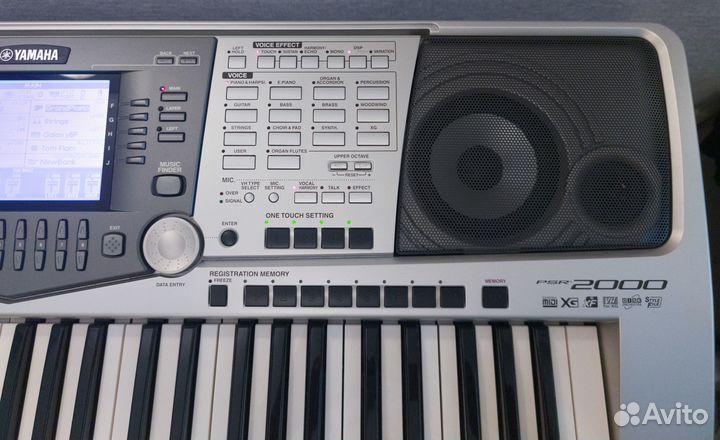 Синтезатор Yamaha PSR-2000