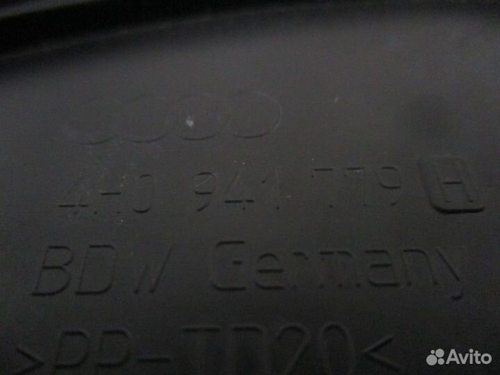 Накладка заднего фонаря VAG 4Н0941779Н