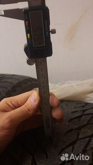 Nokian Tyres Hakkapeliitta R3 SUV 255/45 R20