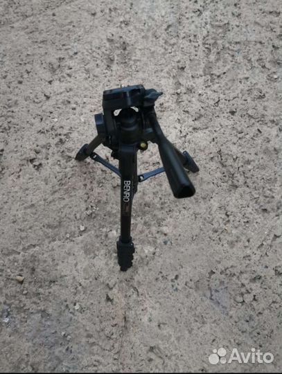 Штатив для фотоаппарата профессиональный