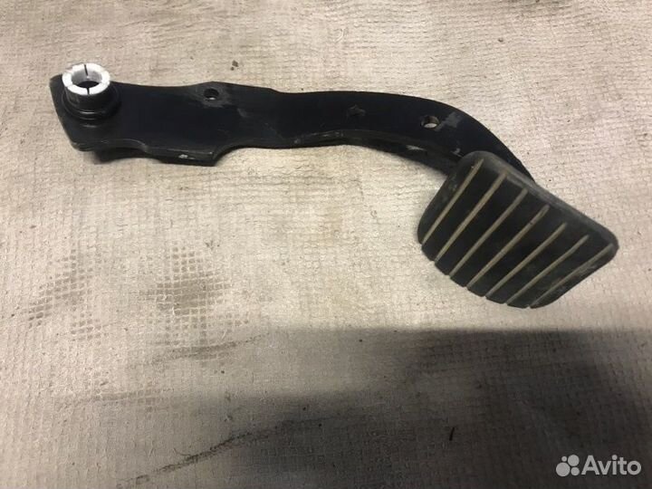 Педаль тормоза Renault Symbol 2 седан 1.6 K4M 2008