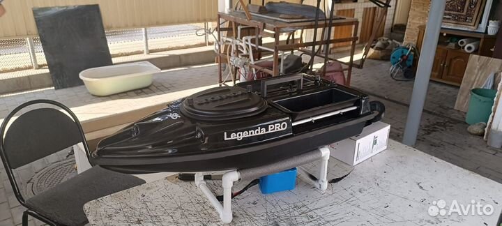 Прикормочный кораблик